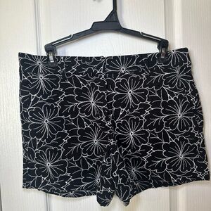 Loft Shorts Women 4 Black Floral Embroidered High‎ Rise Chino Lined Cotton